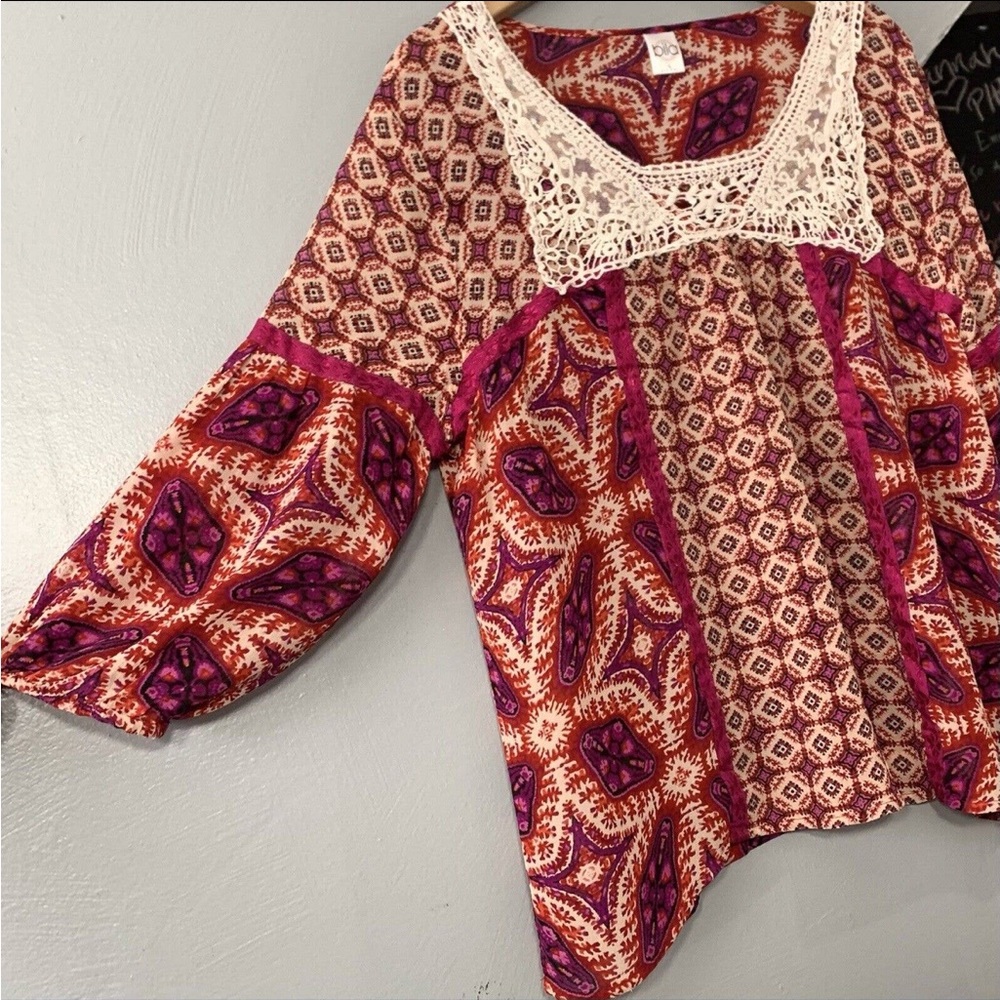 Bila nice women's boho top size large